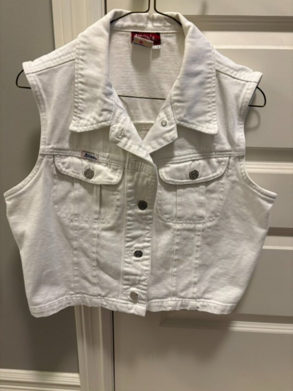 WHITE DENIM WESTERN VEST
